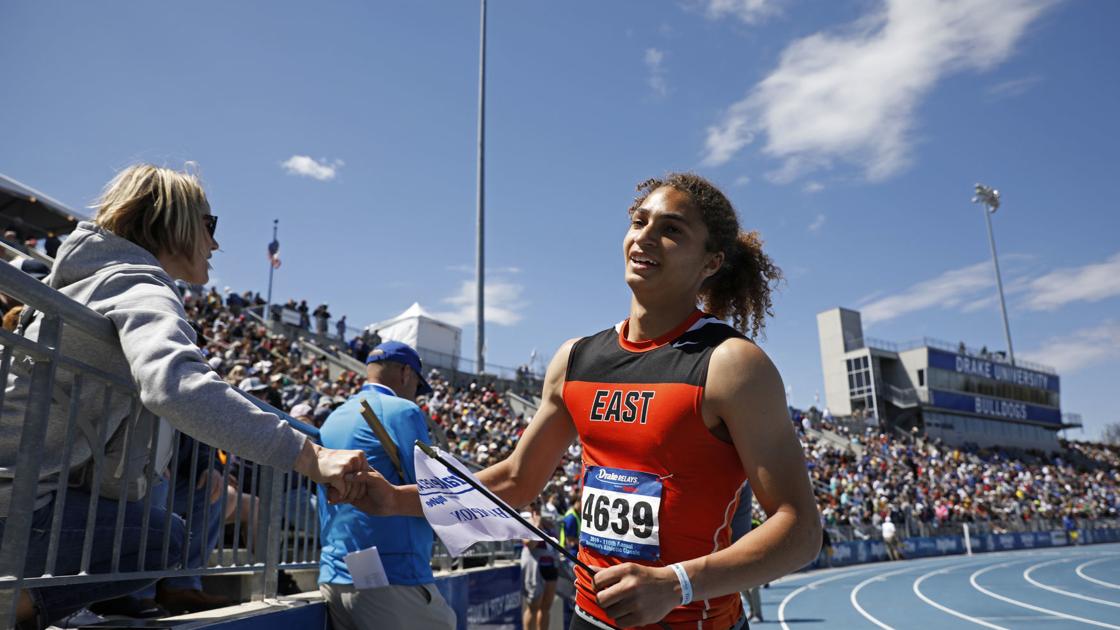 scj's tweet photo. Sioux City East's Ardell Inlay wins 100 dash Drake title https://t.co/QMEojlNYRt https://t.co/UP9vrmiYYG