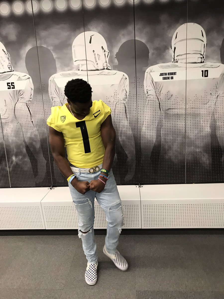 tyshon.11 (@tyshonnew) on Twitter photo Just wanna thank <a href="/uoregon/">University of Oregon</a> and @CoachArendsUO for this amazing experience today, it was really a dream come true. #ScoDucks Just wanna thank <a href="/uoregon/">University of Oregon</a> and @CoachArendsUO for this amazing experience today, it was really a dream come true. #ScoDucks