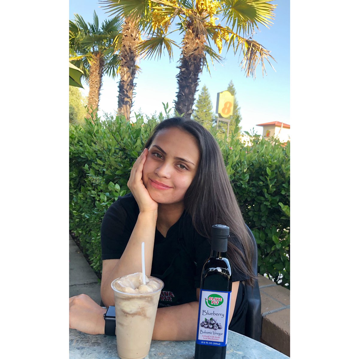 OlivePit1967's tweet photo. We made it through another week everyone; Happy Friday 🎉
Meet Miss Haley! Haley has been working with us for about 7 months now. Her favorite product is our Blueberry Balsamic Vinegar Milkshake! She said it tastes like fresh blueberries in a shake. 💙
#olivepit #theolivepit https://t.co/bBu6exOppz