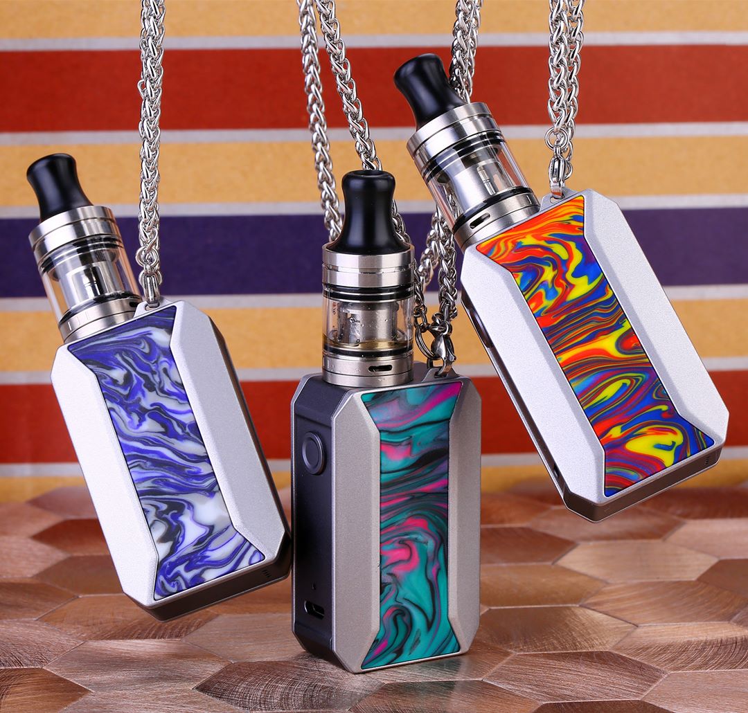 vaporldotcom's tweet photo. Left, middle or right? #DragBabyTrioKit 😎
.
Order Link👉https://t.co/3mUictgSSL
Coupon Code👉FAN20
Only needs $28!💕
-
#vaporl #vaporlcom #voopoo #dragbaytrio #dragnano #vapepod #voopoodragplatinum #dragmini #vapememe #vapetopic #vapefun https://t.co/aIH9xp73IJ