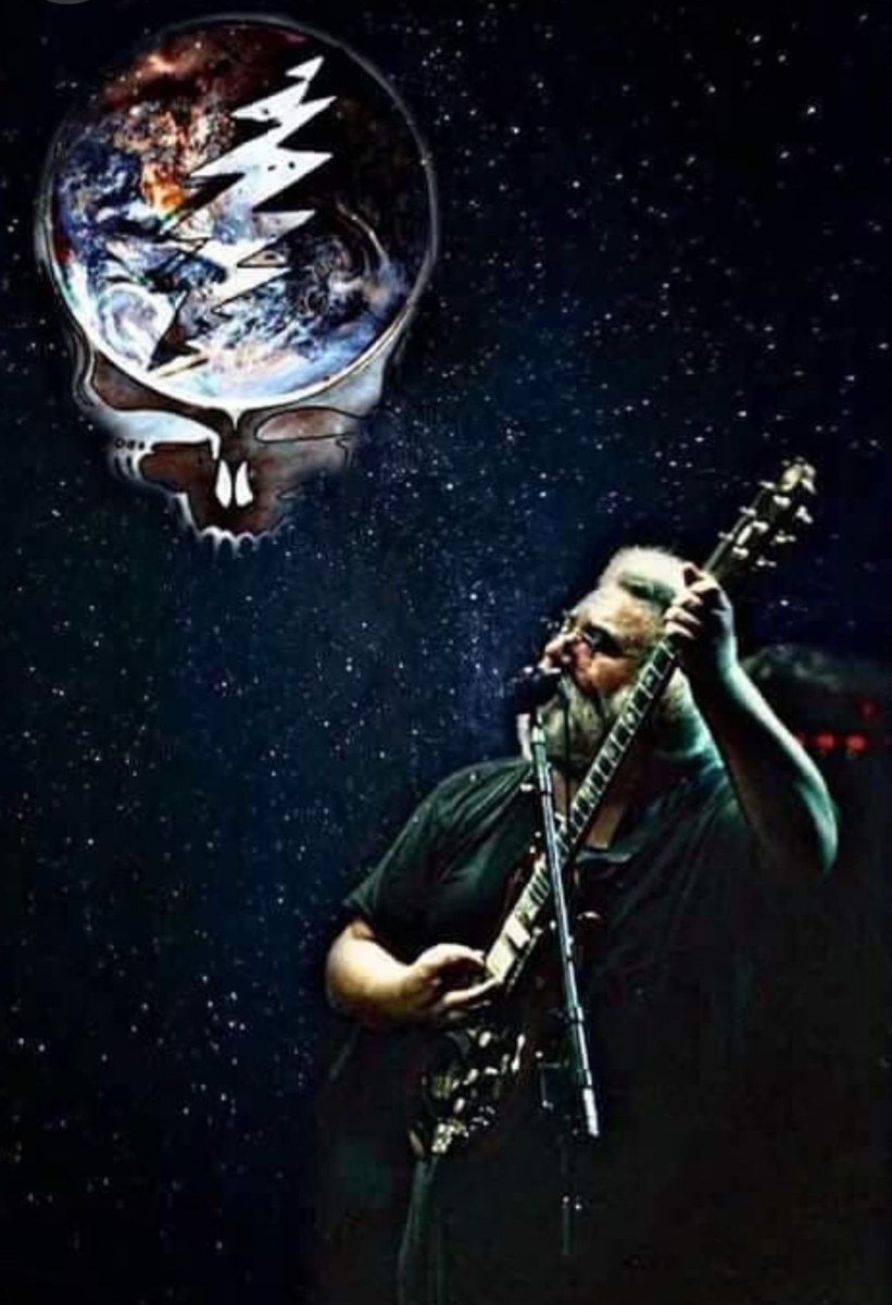 fat_man_rocks's tweet photo. A lovely view of heaven 
But I’d rather be with you 

🌎🌙 https://t.co/6ZXldPaqMB