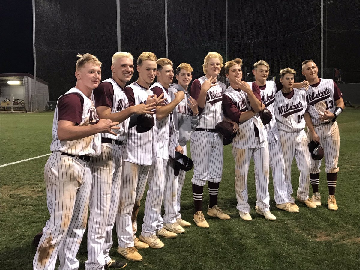 liziarbogast's tweet photo. Blondes have more fun. @tydbrown13 @brooks_vardaman @brettpitts2001 @jhjohnson422 @ryan_willis20 https://t.co/g6gofJ8P0s