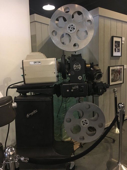 #FlashbackFriday Everything was soo BIG...actin a fool at the #film #historicalhottie https://t.co/M<a href="/tag/flashbackfriday"class="tags">#FlashbackFriday</a><a href="/tag/film"class="tags"><span>#film</span></a><a href="/tag/historicalhottie"class="tags"><span>#historicalhottie</span></a>