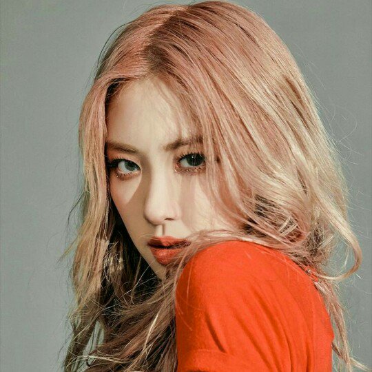Amy91361468's tweet photo. Hmm
#BBMAsTopSocial EXO @weareoneEXO https://t.co/Q3tGwvGli8