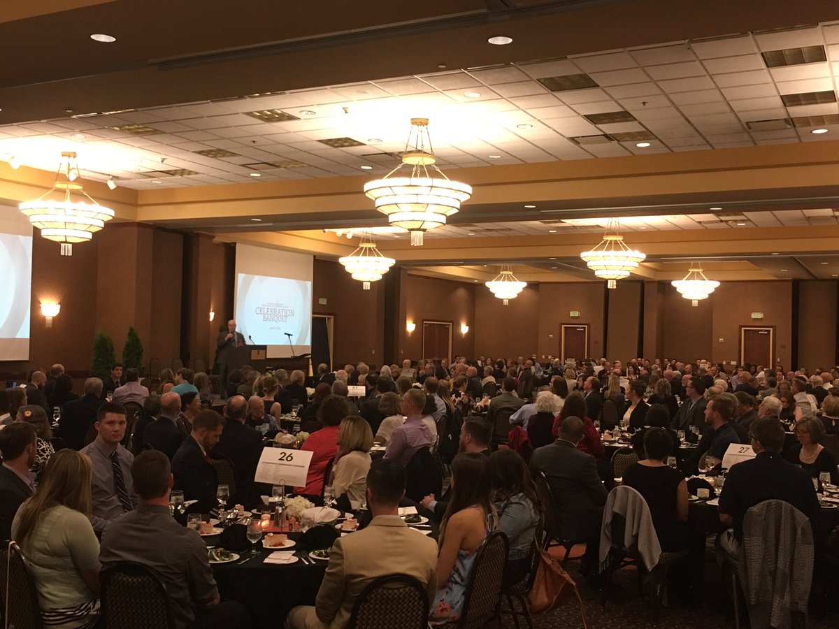 WesternSeminary's tweet photo. Let the celebration begin!
Graduation Banquet 2019, Portland and Online Campus
#WesternSemGrad2019 https://t.co/bGVDeFHuot