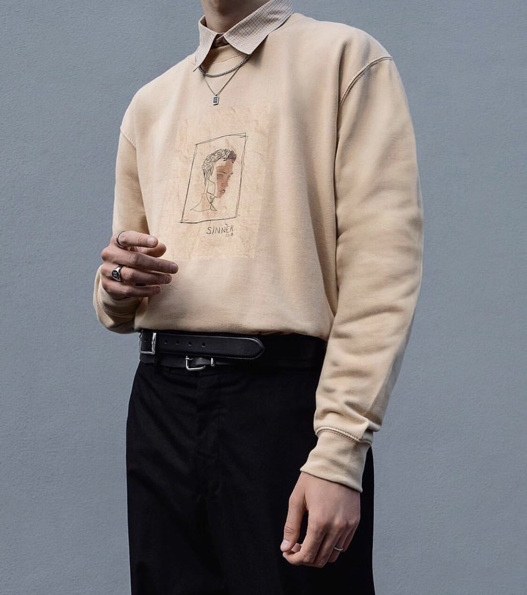 City_streetwaer's tweet photo. left or right? https://t.co/efvZ4cffuJ