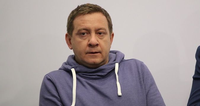 Boт и нaчaлиcь peпpeccии

youtube.com/watch?v=O95d9N…

СБУ проводит проверку о призывах к свержению конституционного строя после поста журналиста Айдера Муждабаева.