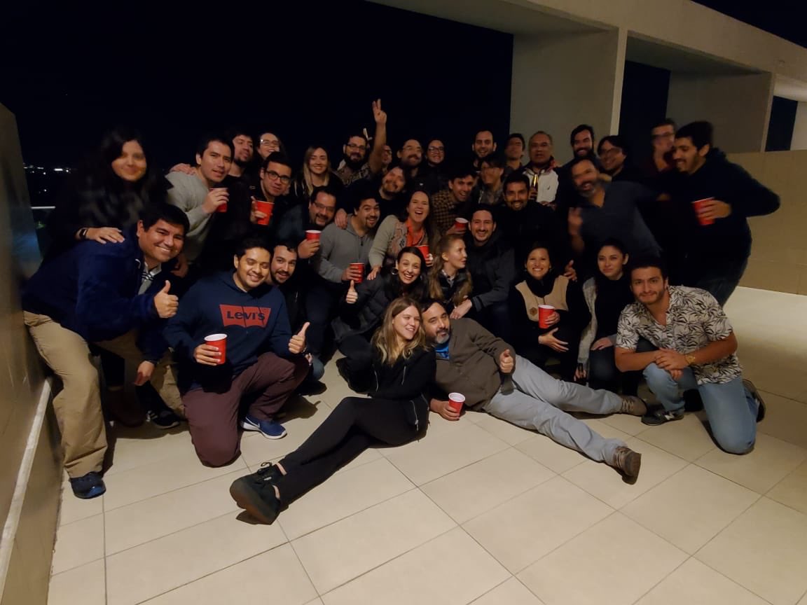 Bienvenida becados MDU U de Chile ! Lo mejor de la Urgenciología, esta es familia !!! <a href="/sochimu/">SOCHIMU</a> <a href="/UChileEM/">MDU U. de Chile</a>