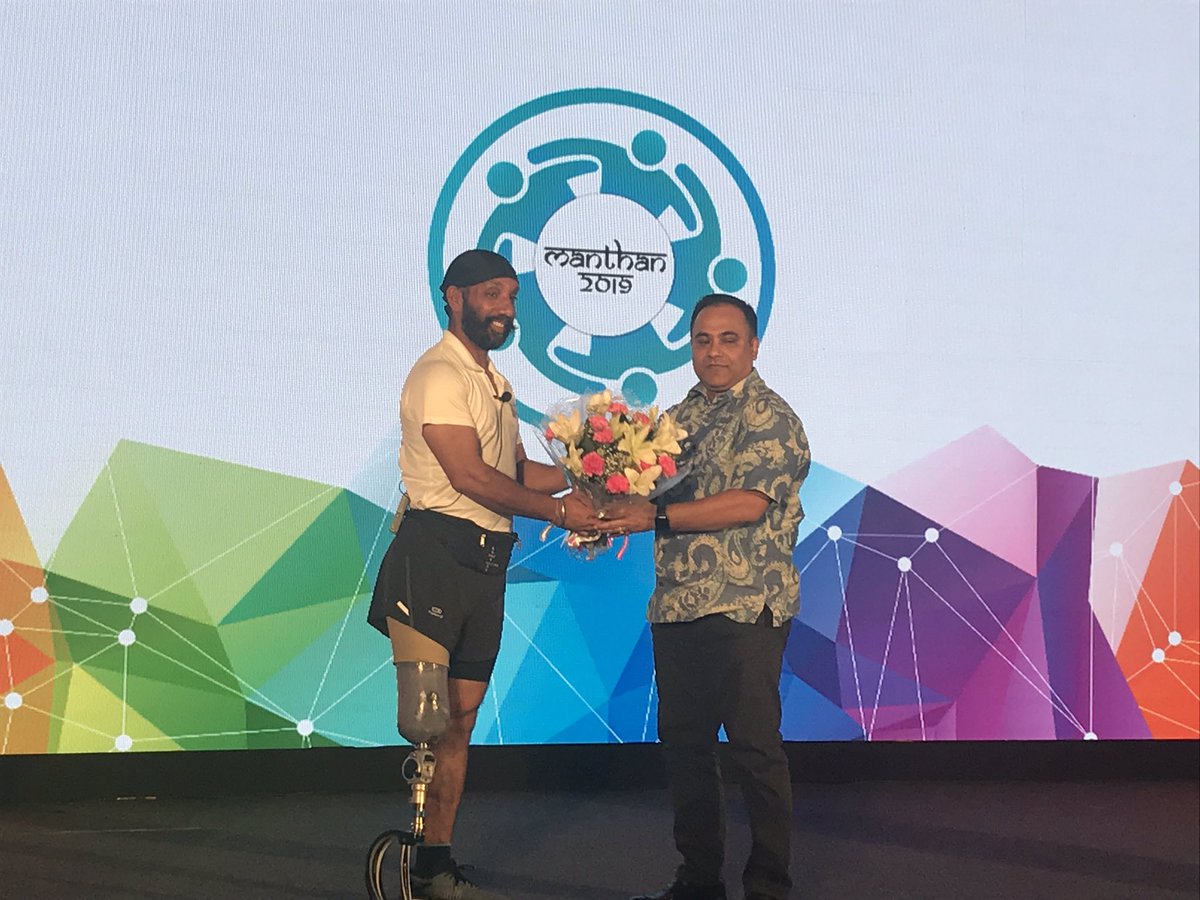 OMRcat's tweet photo. @MajDPSingh thank you .you opened up  new dimensions to our thinking at Goa . This was my favourite give up “ giving up “ #manthan2019 . Truly a inspiration sir . Keep helping the world . ! ! @SuprakashCee https://t.co/hOlvsp9FbV