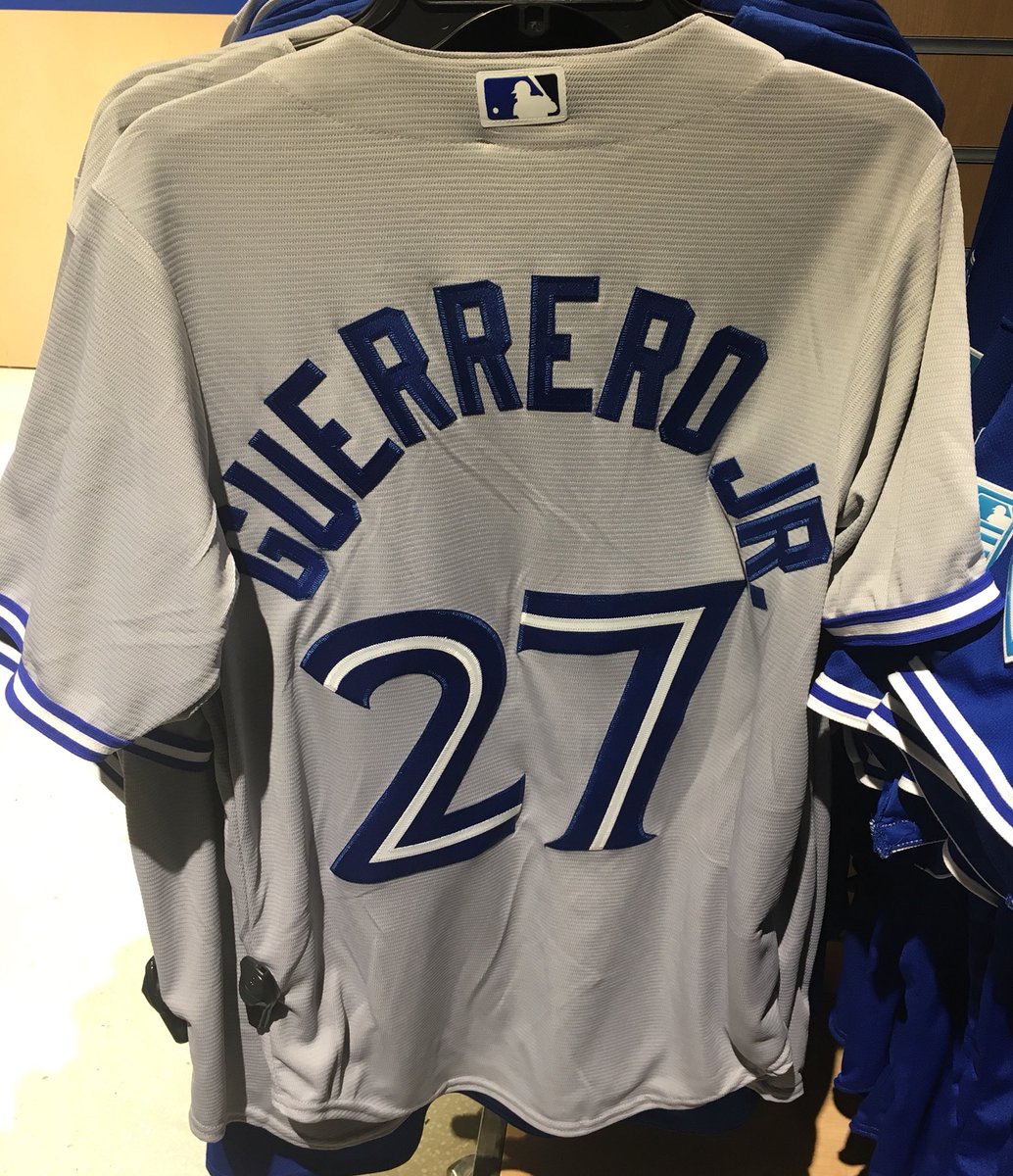 I remember being at Pavel Bure’s debut in Vancouver. Tonight’s introduction of Vladimir Guerrero Jr in Toronto was equally electric. Sports are awesome! <a href="/BlueJays/">Toronto Blue Jays</a> <a href="/Canucks/">Vancouver Canucks</a>