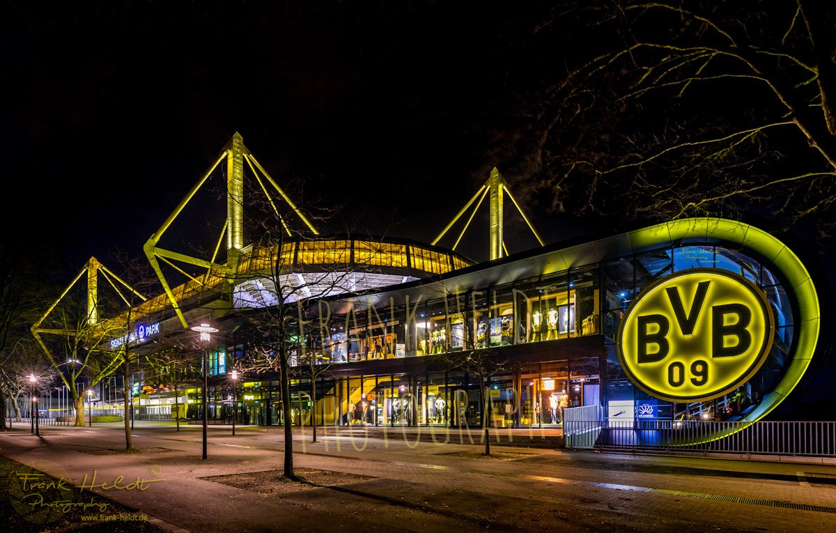 Dann drücken wir heute mal die Daumen.....

#BVB09 #Borussia #Dortmund #bvbs04 #Derby #Fussball
#Bundesliga #BVB #S04

© Frank Heldt Photography