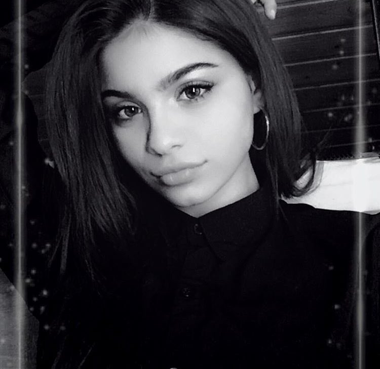 bella57033227's tweet photo. When the party is over 🥀 https://t.co/iBfPMsl1PY