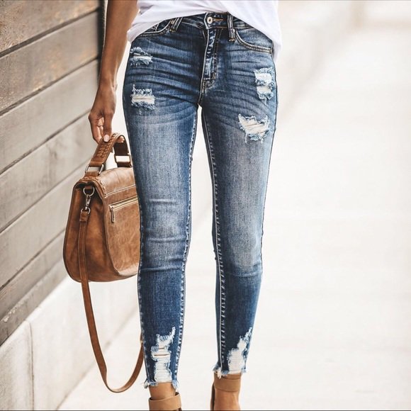So good I had to share! Check out all the items I'm loving on <a href="/Poshmarkapp/">Poshmark</a> from <a href="/DianeHa33079549/">EyeCandybyDiDi</a> #poshmark #fashion #style #shopmycloset: posh.mk/XMTUVInEdW