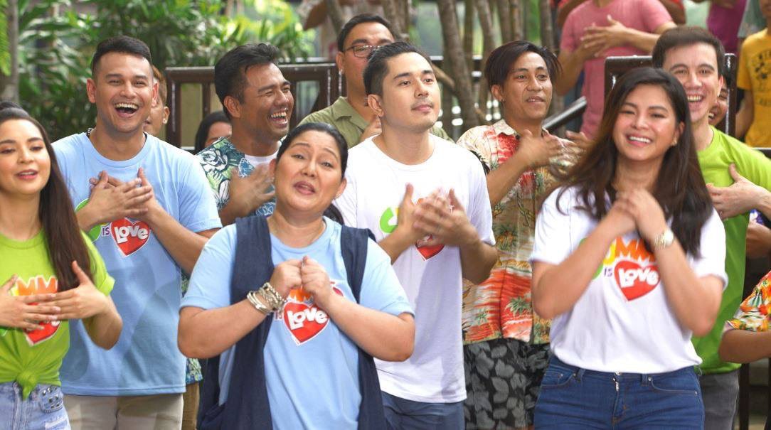 ABSCBNpr's tweet photo. Makikanta at makisayaw kina Coco at Yassi, Angel, Paulo Avelino, at Maricel, at PBB Otso Teens and Adults at iba pang Kapamilya stars sa 2019 ABS-CBN "Summer is Love" summer station ID!#SummerIsLove

Read: https://t.co/uTqVE0Awvj… https://t.co/d5IlOoG2Go