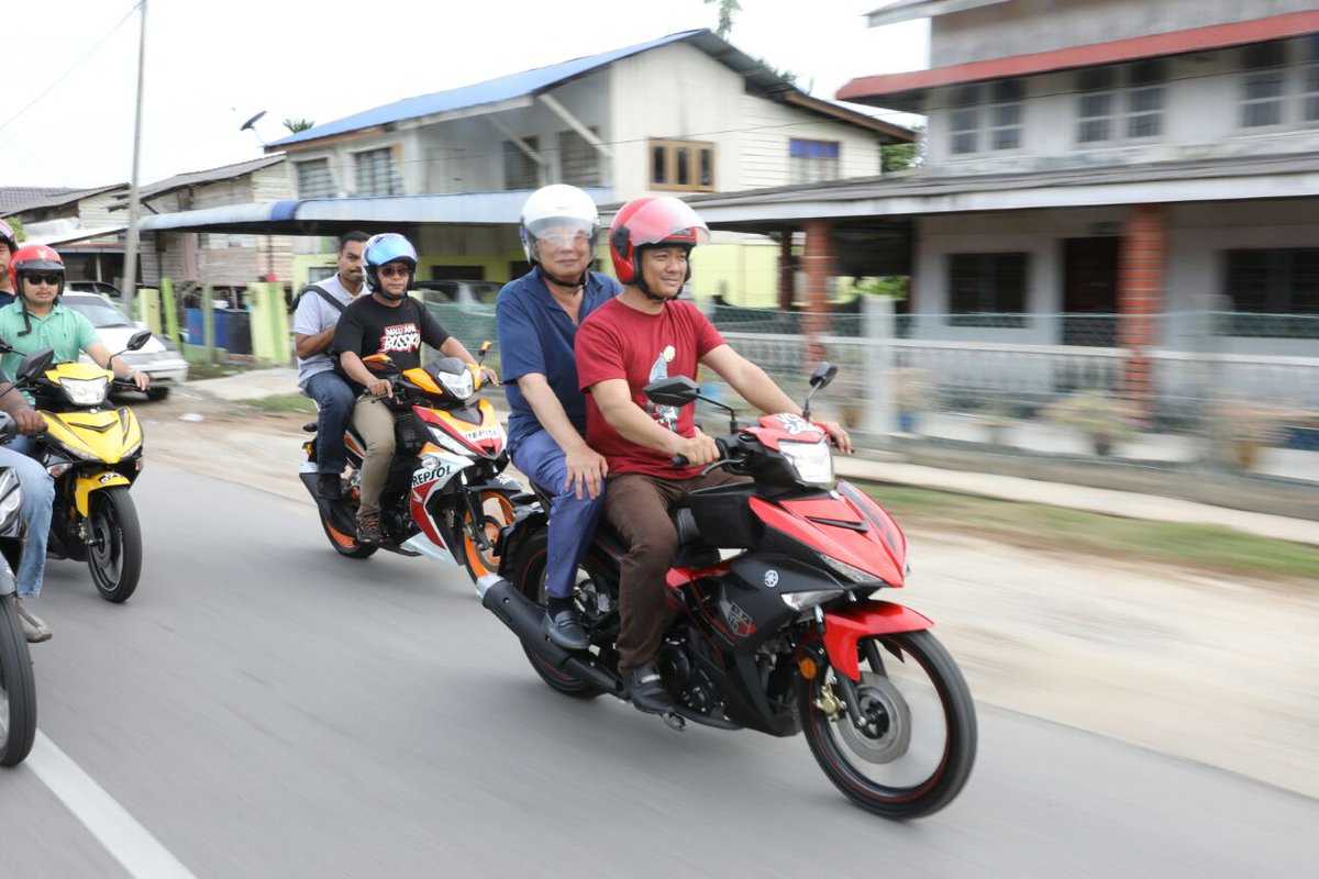 NajibRazak's tweet photo. Kita naik motor jelajah Kedah.

Let's go, let's go! https://t.co/iBFBCkVSeZ