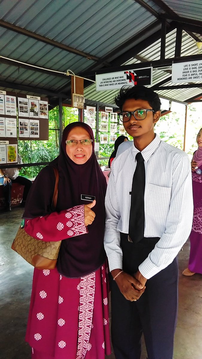 tunasmath's tweet photo. Meraikan anak - anak kebanggaan yang cemerlang akademik https://t.co/RVkzKn4mEt