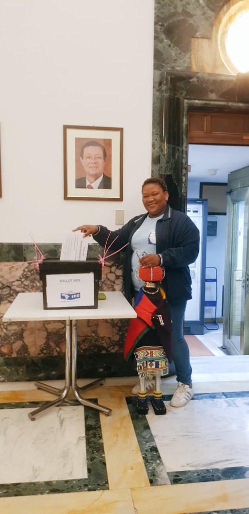 SAEmbassyRome's tweet photo. Elections staff at the Mission in Rome ready and waiting for more voters to arrive! #Elections2019 #ExcerciseYourRight @IECSouthAfrica @UbuntuRadioZA @DIRCO_ZA https://t.co/3qQeE3XZES