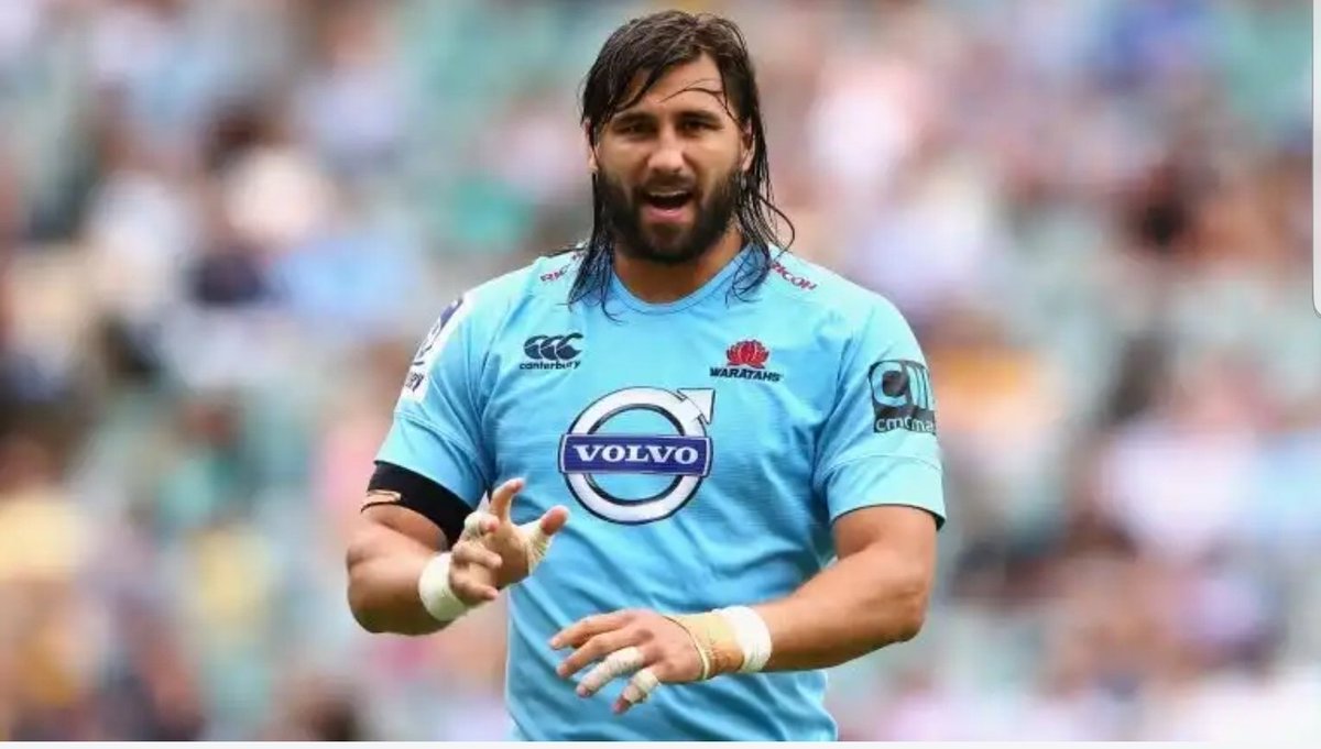 In the Waratahs team was a big South African player named Jacques Potgieter, a man brought into the team as a hard man, a man in the team to intimidate and dominate. And he did it well. Hitting hard and backing it up with some strong banter.