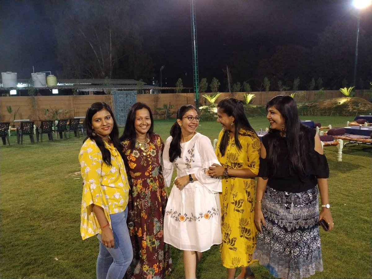 @DREAMTRIP9 WOULD LIKE TO GO GOA WITH MY GIRL GANG. EAST OR WEST GOA IS THE BEST
Beaches♥️
Goan Food♥️
Happy Locals &amp; Beautiful People of Goa
Safe &amp; Peaceful♥️
<a href="/sanchitabhartiy/">Sanchita Bhartiya</a> 
<a href="/rashmibapna1107/">Rashmi Bapna l $WAR</a> 
<a href="/Celina_Tweets/">Celina</a> 
<a href="/hetalrawat/">Hetal Rawat 🌹</a> 
<a href="/SushmaSonu333/">💞 🆂🆄🆂🅷🅼🅰 💞</a> 
#DreamTripTravel 🤩 <a href="/india4contests/">india contest</a> <a href="/Contest_in/">Contest_In</a>