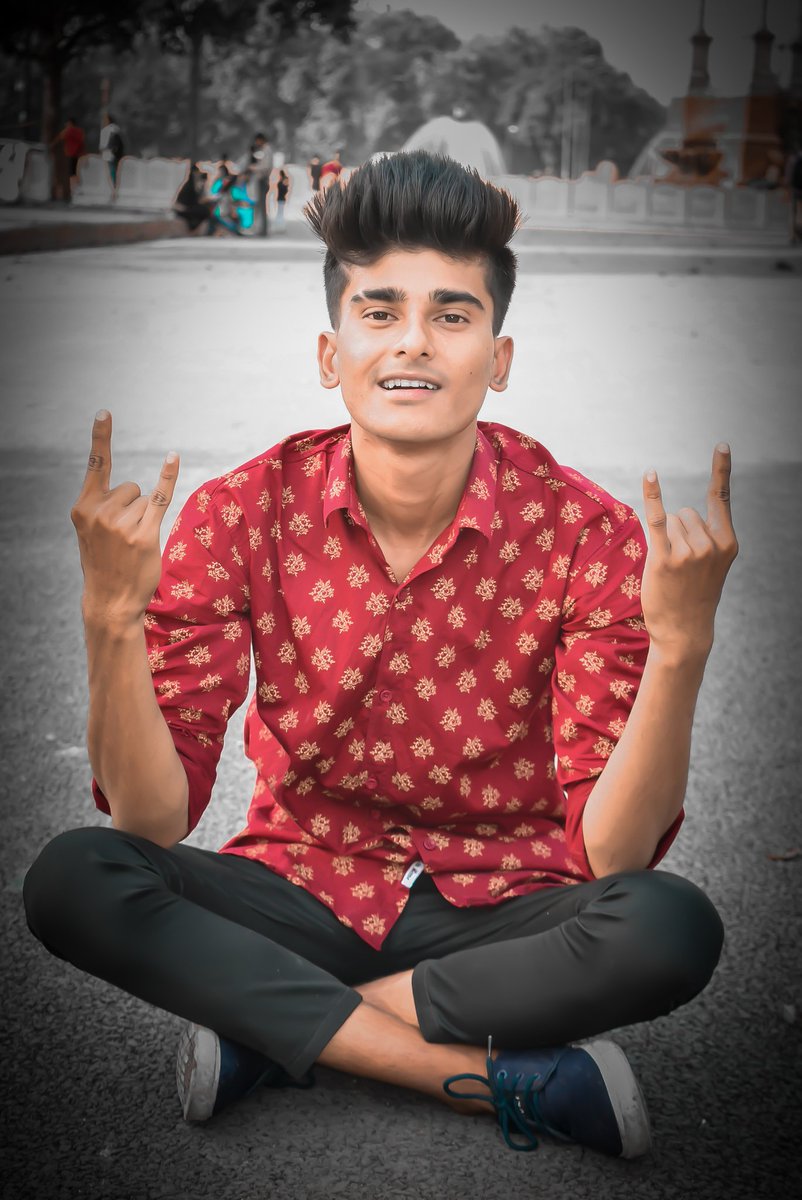 anasbartels's tweet photo. Sometime no idea how I'm give a best Pose๐ข
#anasqureshi #itsanasqureshi #itsanas #anas #model #pose #anasqureshiofficial #style #fashionblogger #cuteboys #photography #boypose #stylishboy #modelboys https://t.co/CWCRJAy8fk
