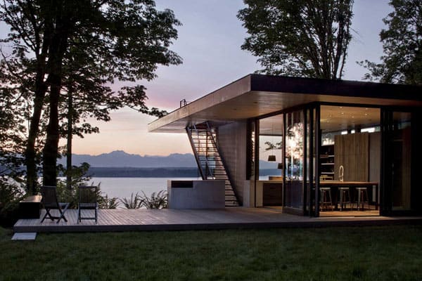 OneKindesign's tweet photo. Case Inlet Retreat with amazing views over Puget Sound https://t.co/waaqAqLpEG https://t.co/3RsCoJM9R8