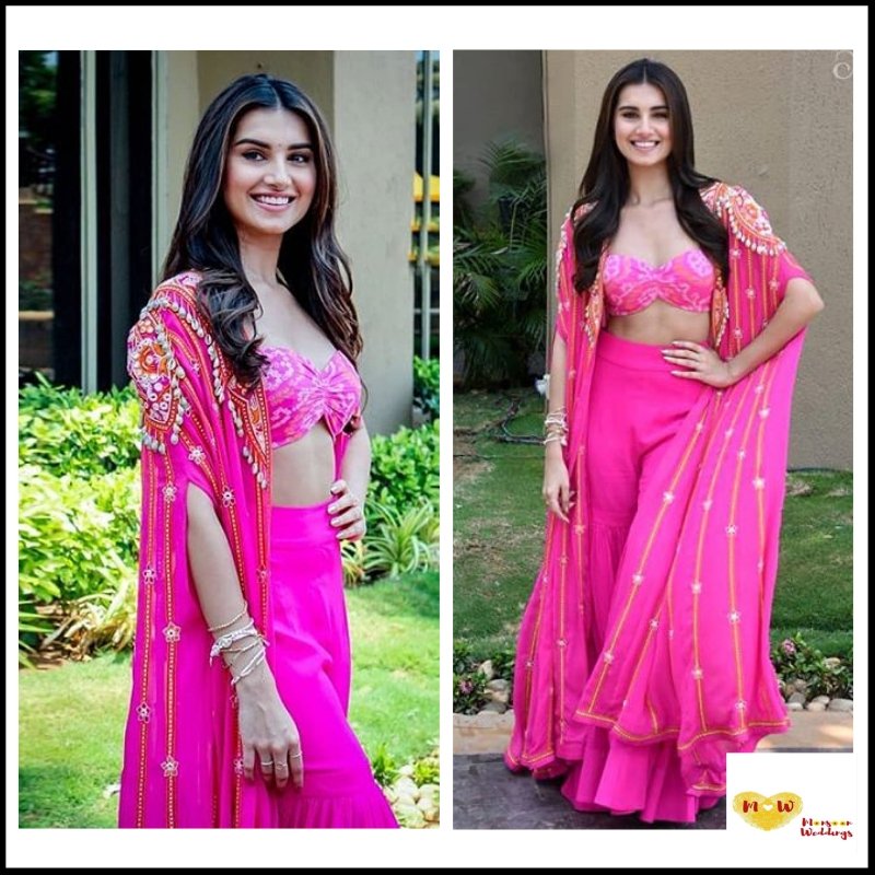 MonsoonWeddings's tweet photo. #Tarasutaria looking blushy pink in this Arpita Mehta outfit 😍
#tara #soft2 #bollywood #bollywoodfashion #mehndidecor #pink #lehengacholi #indianwedding #indianbride #prewedding #preweddingshoot #lovestruck #love #romantic #somuchlove #weddingplanning #weddingplanner https://t.co/bGR7RV2GFe