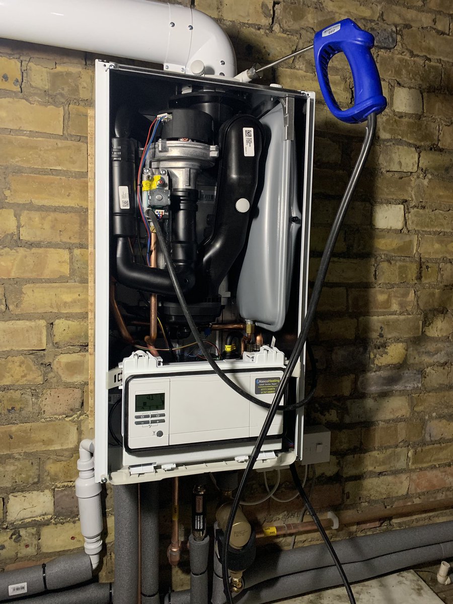 NascoHeating's tweet photo. One from this week, Heat only boiler &amp; fortic cylinder out, @vaillantuk ecoFIT pure 825 installed with @SpirotechUK MB3 filter #VaillantUK #advance #Spride https://t.co/umcuRGrBU7