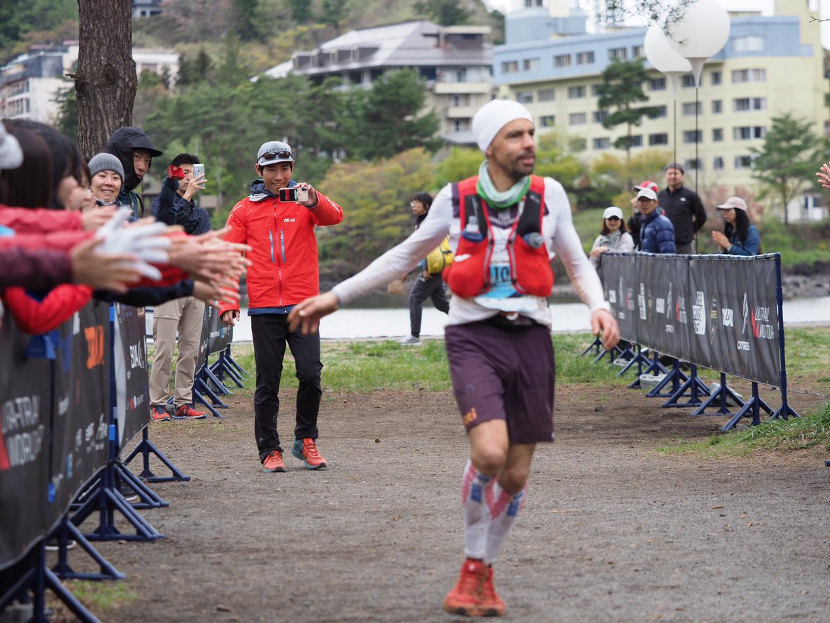 TerritorioTrail's tweet photo. #UTMF2019 | Xavier Thevenard vence en el Ultra Trail Monte Fuji con 19h36' | La china Fuzhao Xiang, ganadora femenina con 24h20' y 15ª scratch | Tofol Castanyer finaliza 12º en 23h18

📸 @Dogsorcaravan 

@ultratrailwtour 
@UTMtFUJI https://t.co/IfmJIERlwB