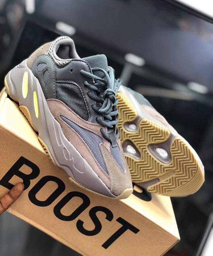 yeezyboost700
