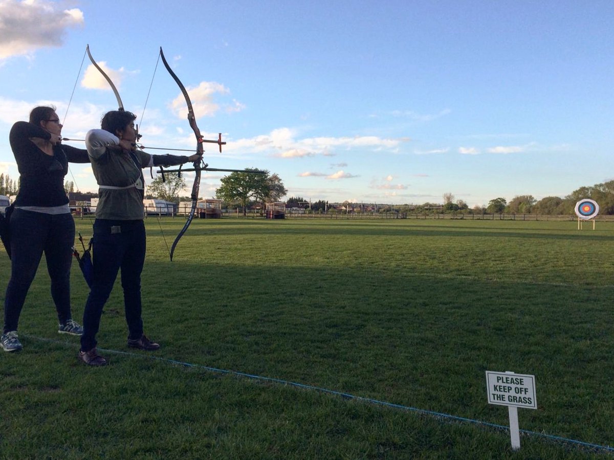 And we're off for outdoors season! Weekly sessions start next Wednesday, stay tuned for more information or get in touch to register interest! 🏹

#archery #targetarchery #ArchwaysTDH #archerycoaching #sport #Berkshire #Reading