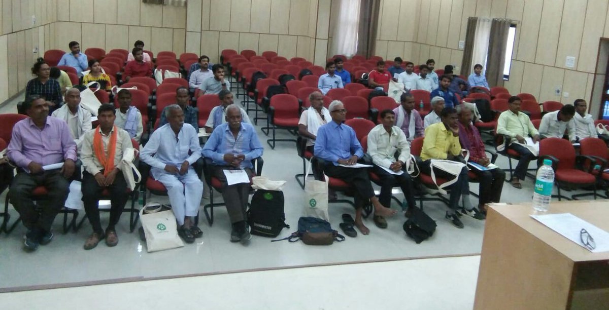 Two days training program organised at CSIR-CIMAP under CSIR Aroma mission as a collaborative project being funded by HCL foundation. Also interacted with farmers and HCL foundation staff @shekhar_mande ,@CSIR_IND ,@CsirAroma ,@HCL_Foundation