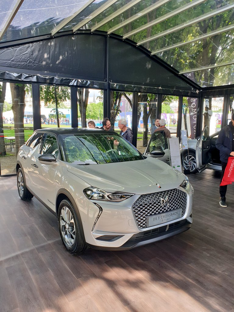 Seen_inthecity's tweet photo. We're in Paris with @DS_UK_Official experiencing the DS 3 and DS 7 Crossback and watching the @FIAFormulaE! Many updates to follow. #ParisEPrix #DS #Paris https://t.co/lmTXsUIT1W