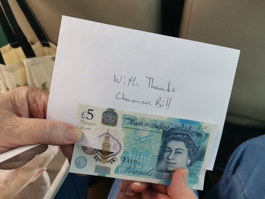 Bill Kenwright gave everyone on the <a href="/Everton/">Everton</a> official coaches a fiver to buy a drink before today's game 💙