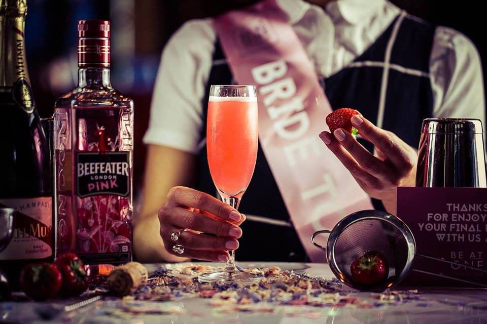 Cocktail Masterclass - the perfect activity to celebrate a special occasion!

Whether it's a hen do or a birthday party - we have the perfect package for you!

Enquire now: ow.ly/WgRZ50sjh1L