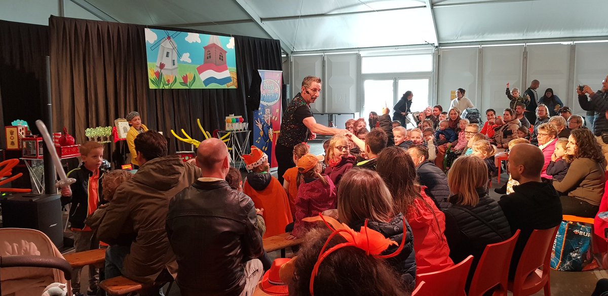 #langlevedekoning #koningsdag #pijnacker #oranjevereniging  #gezellig #vanallestedoen #feest #oranje