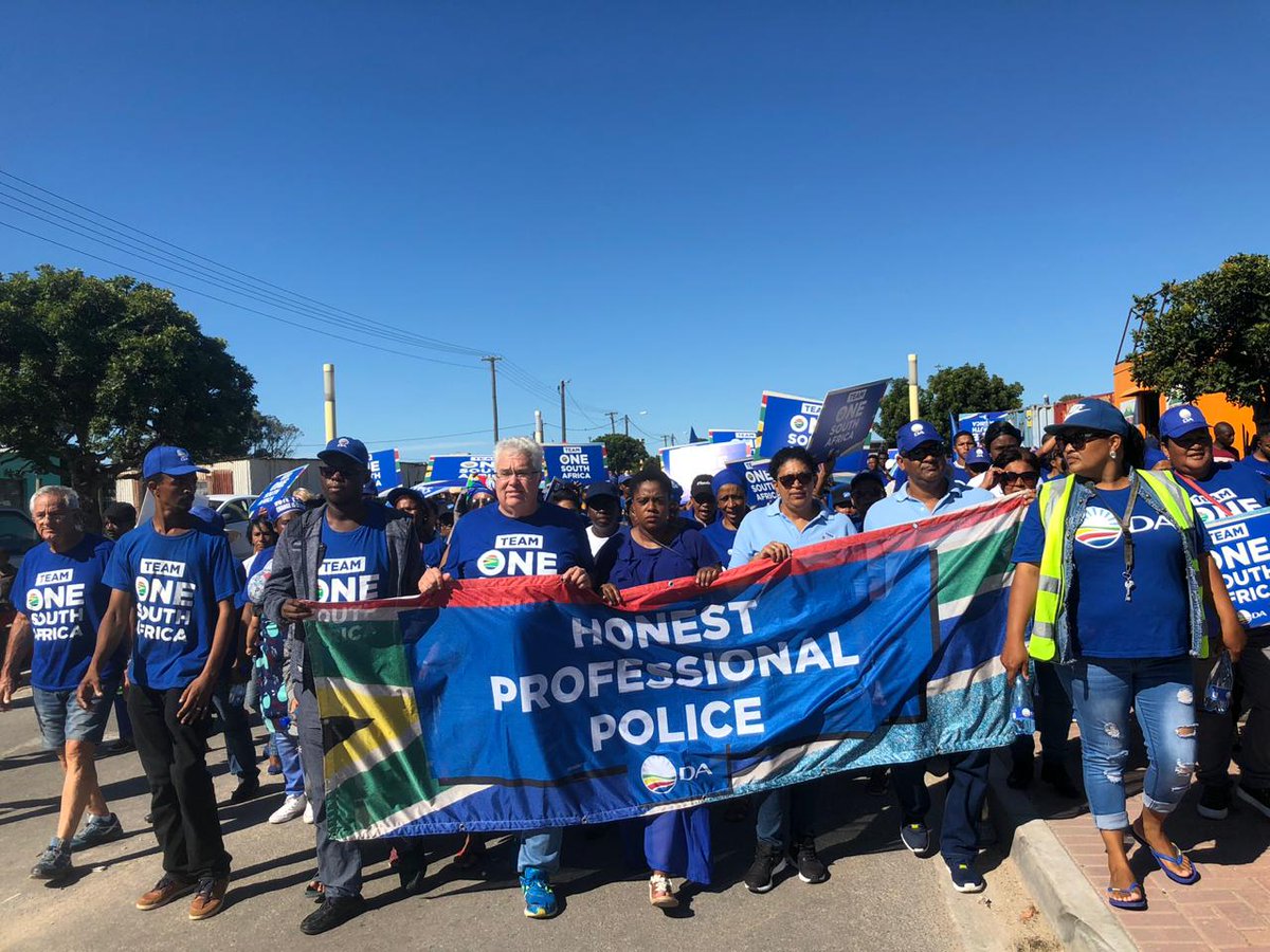 DAEasternCape's tweet photo. The DA is deeply saddened by the ongoing loss of life, and in particular the high rate of violent crime in Walmer Township, which includes murder, assault GBH, robberies, domestic violence and rape. 

#HonestProfessionalPolice #OneSAforAll https://t.co/mPUtCghq07