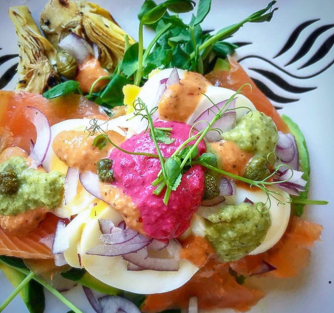 TanyasJustReal's tweet photo. #Brunch oโclock!
When you canโt decide which Saucy Affair to have over, opt for a threesome!
Sunshine on a plate: #BeetrootCahoot #FieryFiasco #CucumberBlunder, artichoke, salmon, capers, eggs!
Itโs no surprise Iโm a little disappointed when I go out for brunch.
#DrizzleMe https://t.co/I98LnVBF7s