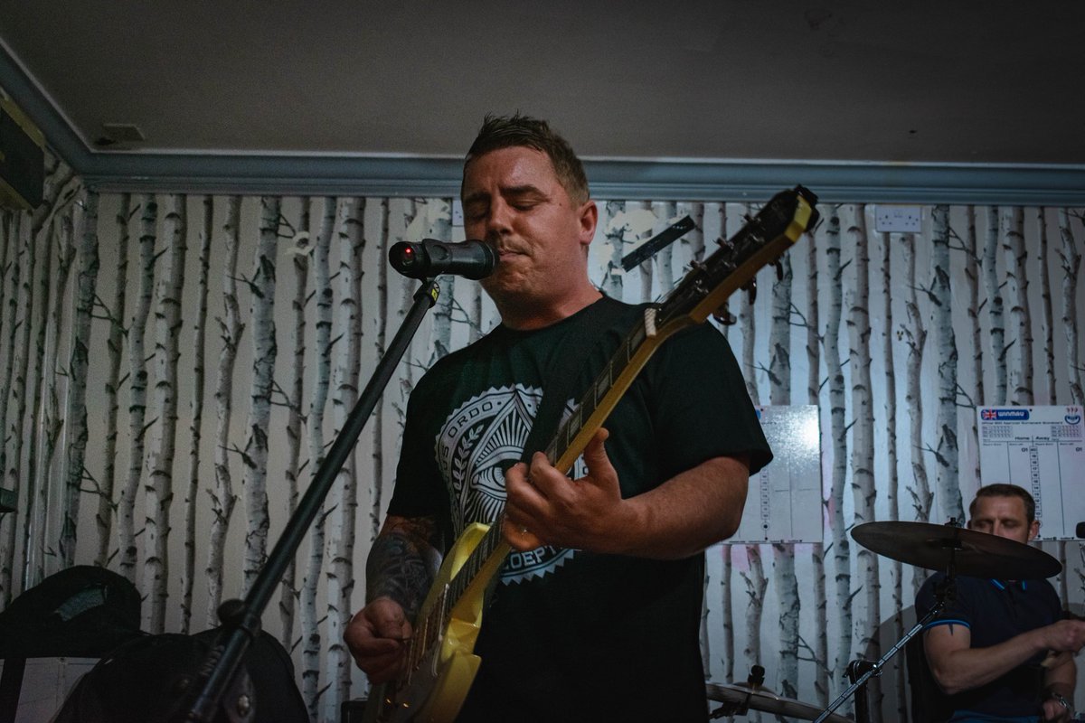 SKUKBOOKING's tweet photo. @KickingSeagulls last night, @YPentan_Mold https://t.co/7jCNLMGvtL