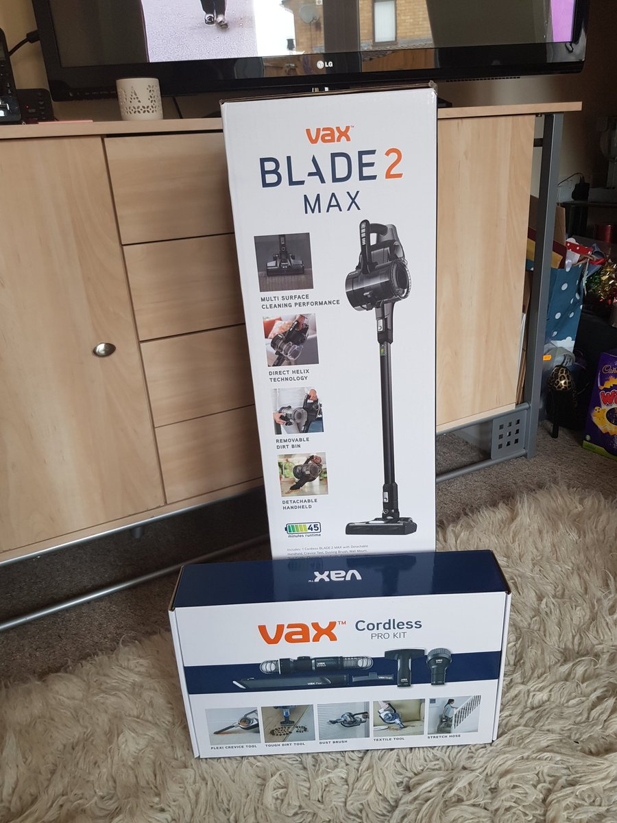 lindastudd's tweet image. Its arrived! #MiddleaAge #MiddleAgeProblems #VacuumVleaner #Vax