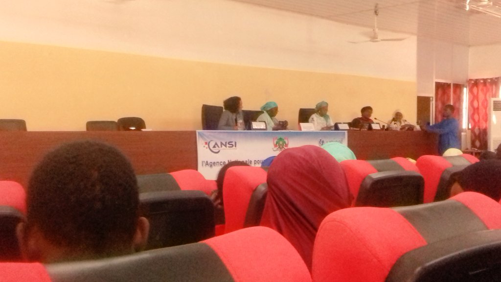 ElPoudriano's tweet photo. Actuellement à la JPO organisée par ANSI-NIGER à L'EST-NIAMEY.
BRAVO!
#Mmeministrefemme@enfant
#Ministre #GuimbaSeydou
#ReprésentanteBanquemondiale
#TataMaida Niger lait
#TataElèneAyika
#Nadiataribako
#ESTNIGER
@JPOTICNiger
@AnsiNiger
@ElPoudriano https://t.co/P42L095xTg