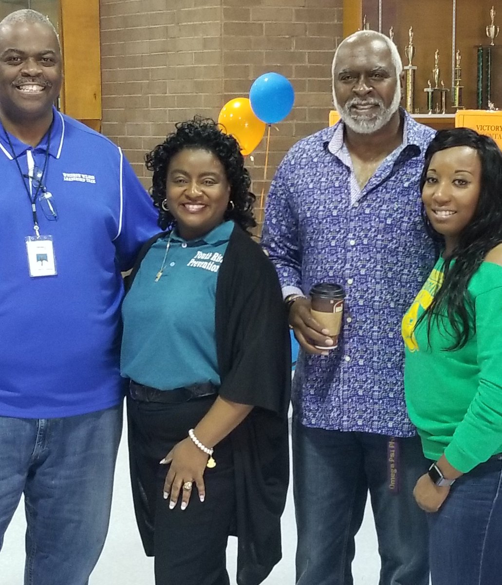 There's Something in the Water at the Title 1 Health Fair .@PortsVASchools .@ebracyPPS .@in8days