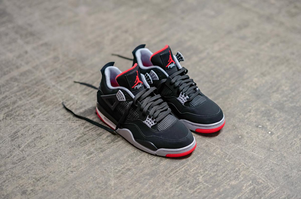 retro 4 bred finish line