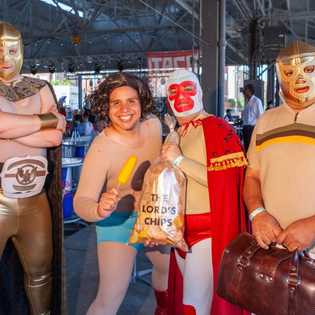 💥 TODAY 💥 We're out here! Meet us at <a href="/DallasFarmer/">Dallas Farmers Market</a>  for  🌮, lucha libre 💪🏽 &amp; live music 🎶 by Mariachi Sol Azteca , @superfonicos , <a href="/losskarnales/">Los Skarnales</a> and @bidibidibanda ! VIP gates 2pm. GA gates 3pm. Tickets at prekindle.com/tacolibredallas