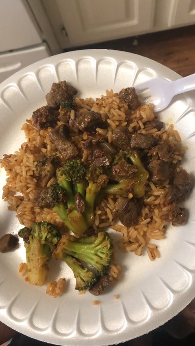 Beef broccoli fried rice #westorlando #foodporn https://t.co/U0rj1xRULs<a href="/tag/westorlando"class="tags">#westorlando</a><a href="/tag/foodporn"class="tags">#foodporn</a>