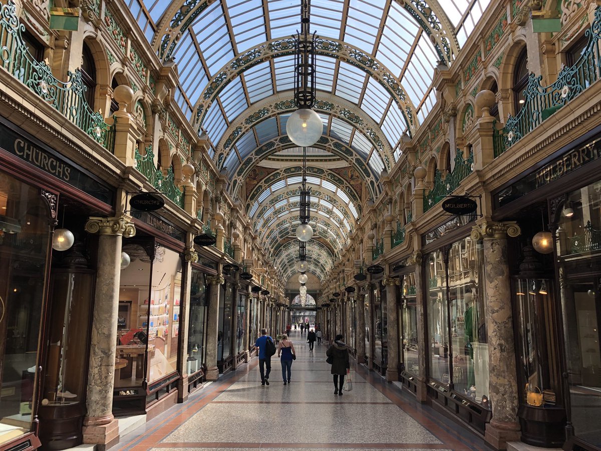 fecknvoters's tweet image. Paris is great with arcades, but so is Leeds.  Leeds!
And where is Dublin, muh.

@IrishPlanInst  Niall Cussen #Marian @HousingPress @HousingAgencyIE @RebuildingIRL @MurphyEoghan 
@jillkerby

#BuildItBeautiful and they will come.