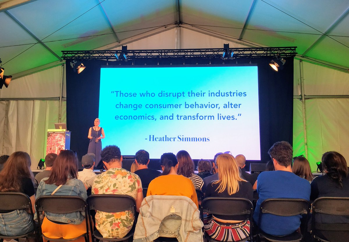 Lucía Ultrasónica tweet media