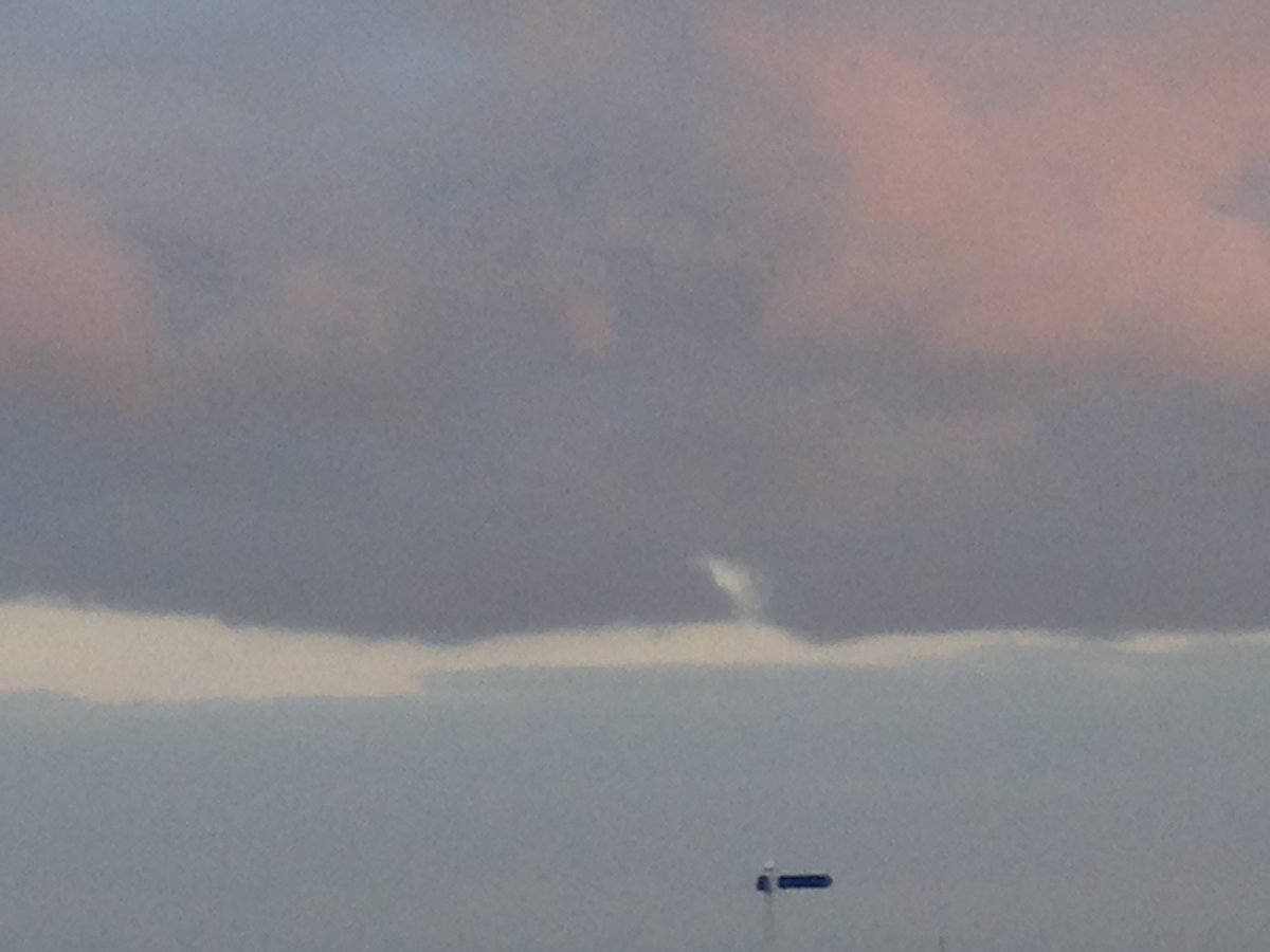 Magical manifestations. To me, the sky becomes a painting by the wonderful Belgian painter Ilse D'Hollander #greatwomenartists