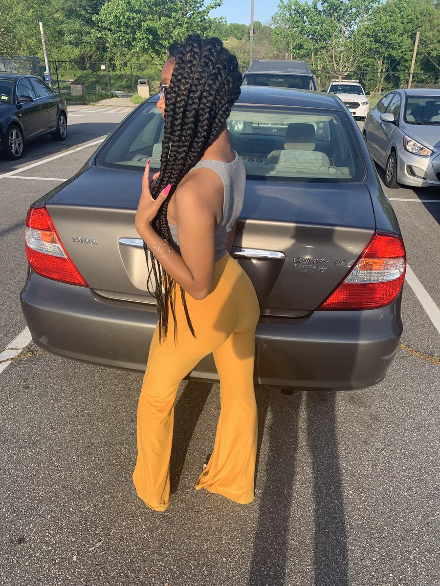KennieAM's tweet photo. she sweeter than a honeybun 🤤 #ramfest2019 https://t.co/zmxGwGORMF