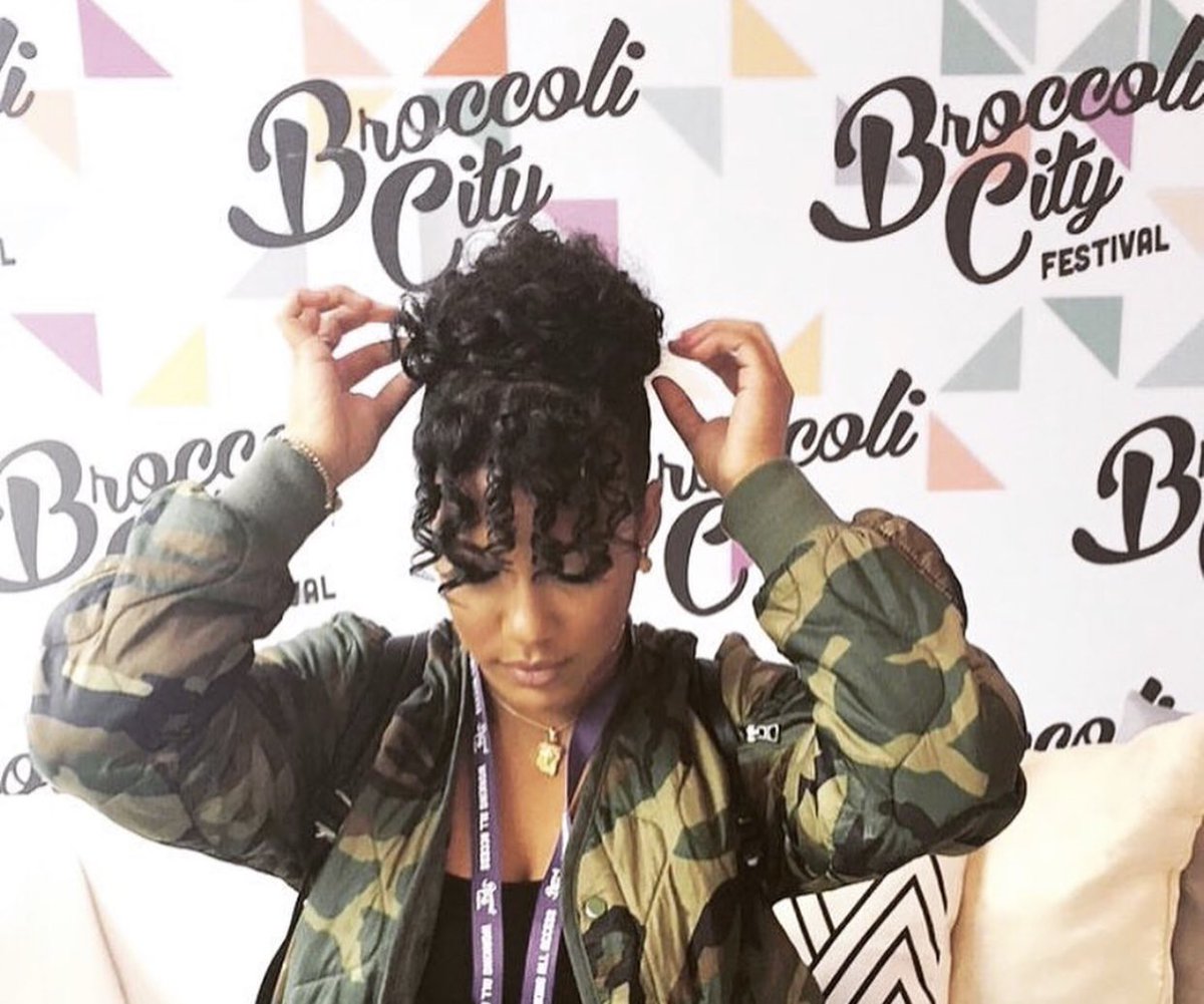 BeginWithBritt's tweet image. 🥦 ALERT! I will be part of the hosting squad today for @broccolicity festival. Can’t wait to TURN ALL THE WAY UP with y’all today. I’m from the DMV, very involved with #BroccoliCity even outside of the fest, so this means to 🌍 me to put on for us! ✊🏽💚#BCWeekend2019