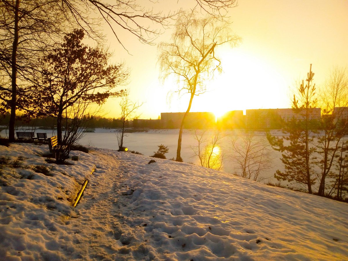 vyletomania's tweet photo. Sunset in JABLONEC, Jablonec nad Nisou, Liberec region, Czech republic #Jablonec #Liberecregion #sunset #snow https://t.co/Zl2vmhswdJ